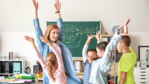 Il 5 ottobre è la giornata mondiale degli insegnanti. Festeggiamoli scoprendo qualcosa in più su di loro e sul loro lavoro nei centri Helen Doron.
